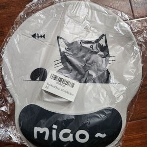 Gray Cat Design Mouse Pad